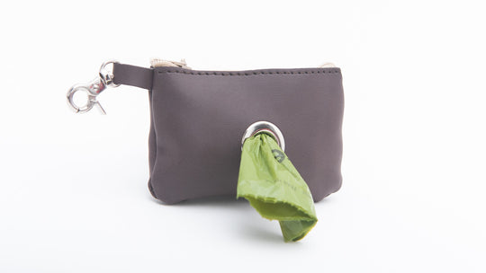LUCCA - APPLE LEATHER POO BAG HOLDER
